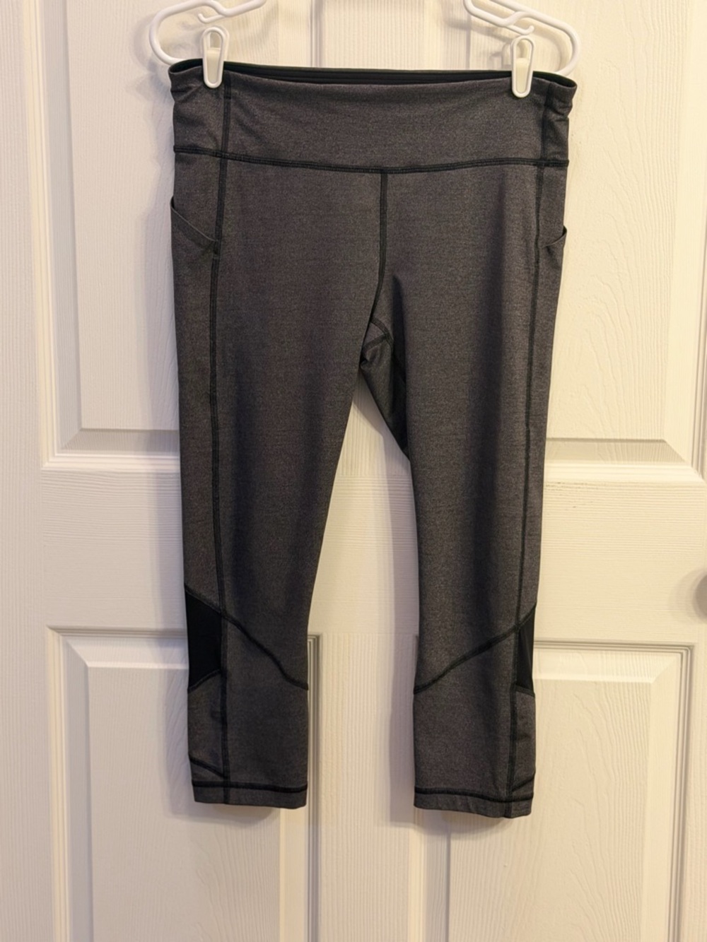 Lululemon 21” capri leggings size 10